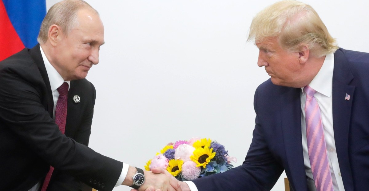 La llamada de Trump con Putin, explicó brevemente