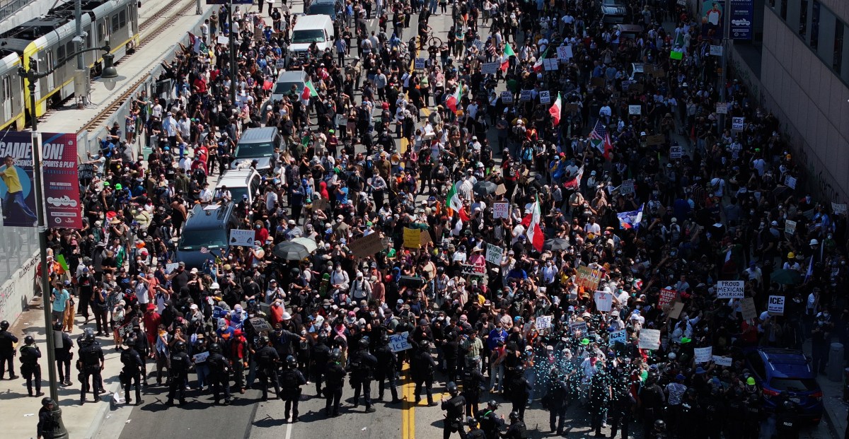 Las redadas de inmigración combinaron las protestas y el miedo en Los Ángeles