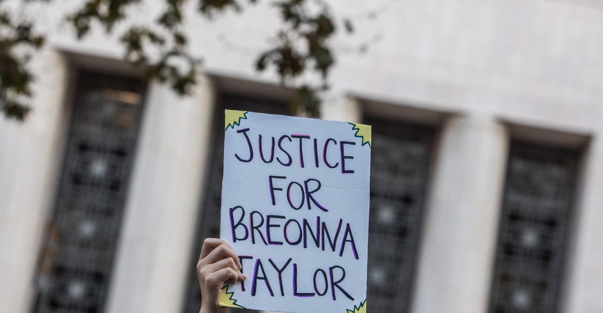 El DOJ busca una sentencia de prisión de un solo día para un oficial condenado en el Breonna Taylor Raid
