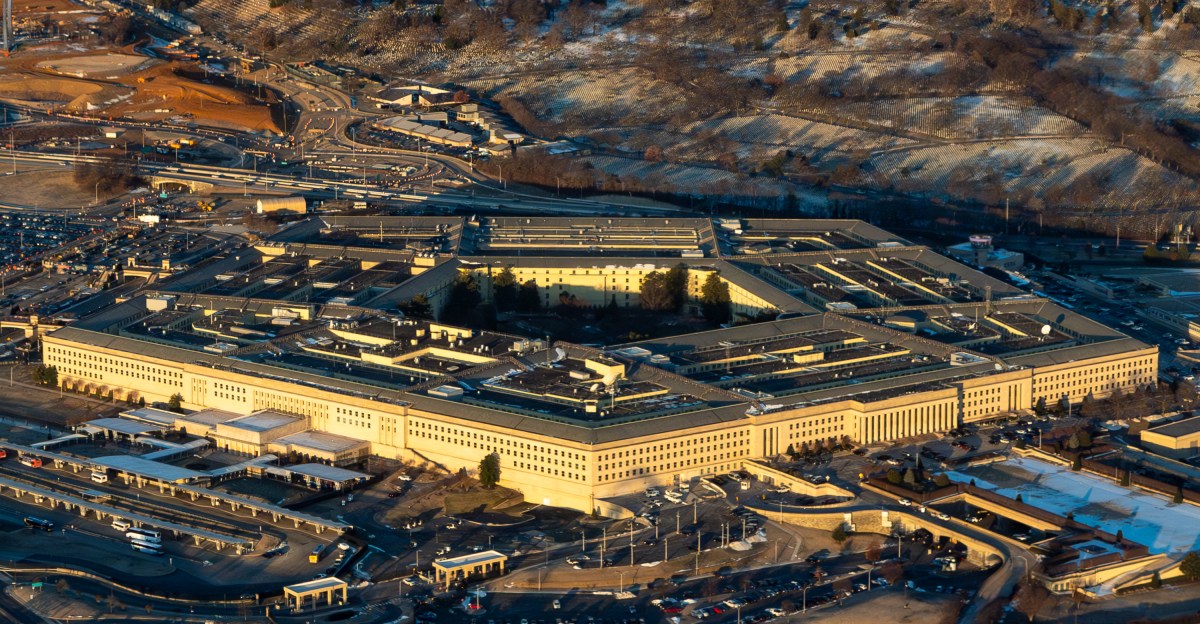 Por qué se llama el Departamento de "Defensa" en primer lugar, y por qué Trump quiere cambiarlo