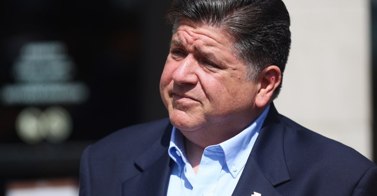 ICE en Chicago: Trump amenaza con encarcelar a JB Pritzker y Brandon Johnson