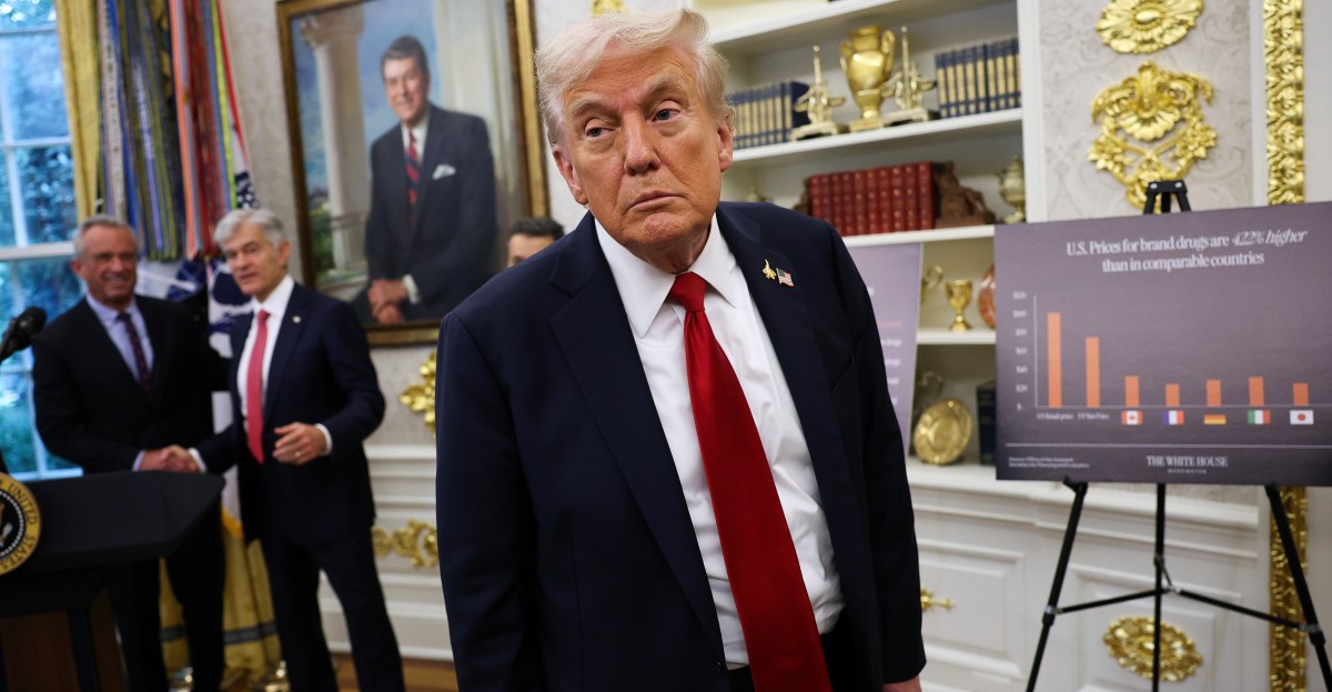 ¿Qué es Trump RX y me ahorrará dinero en medicamentos recetados?