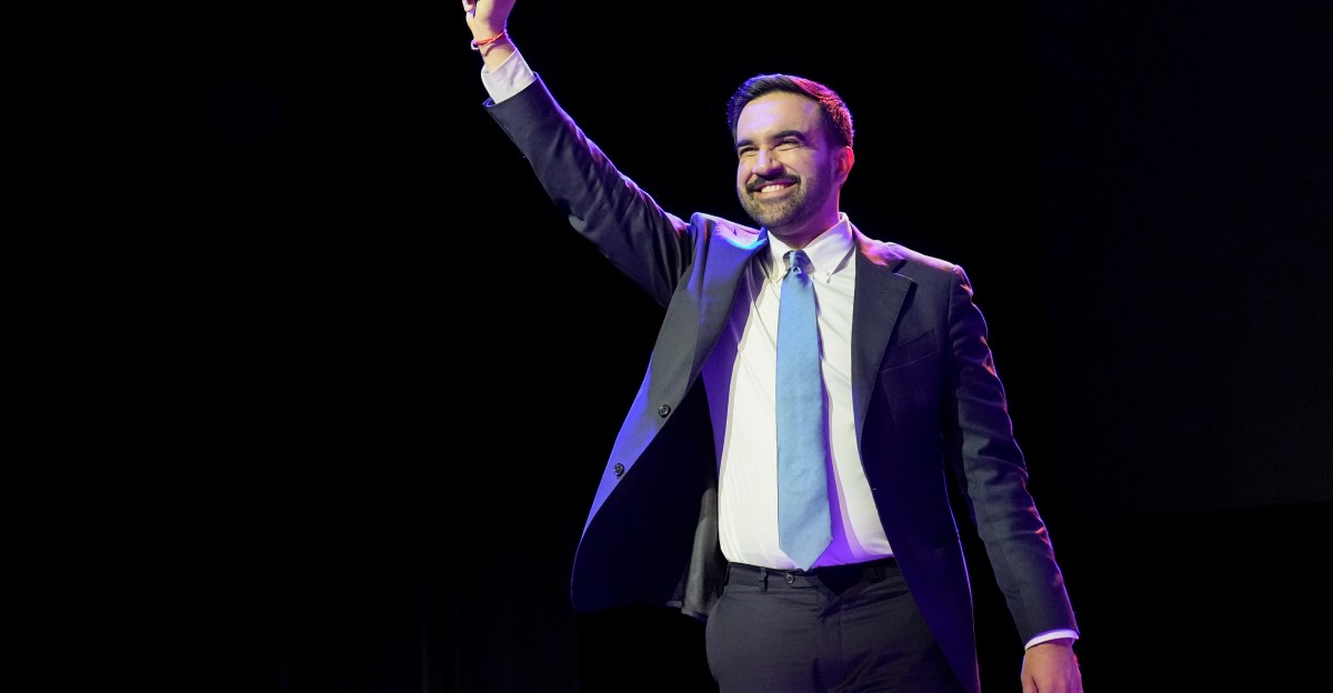 Elecciones de 2025: Zohran Mamdani gana la carrera por la alcaldía de la ciudad de Nueva York sobre Andrew Cuomo