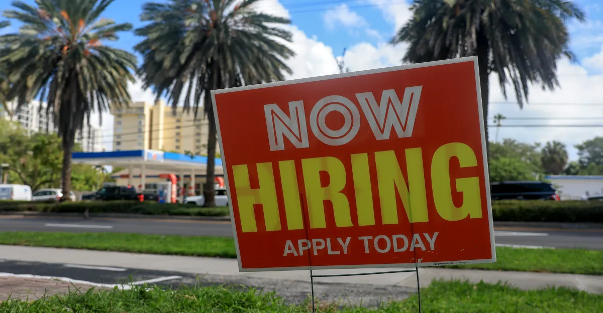 Contratación de empleo: por qué la economía estadounidense se sintió brutal en 2025.