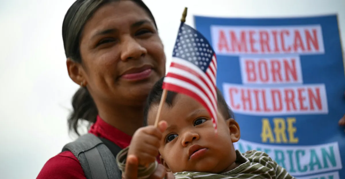 La Corte Suprema toma un caso sobre el ataque de Trump a la ciudadanía por nacimiento