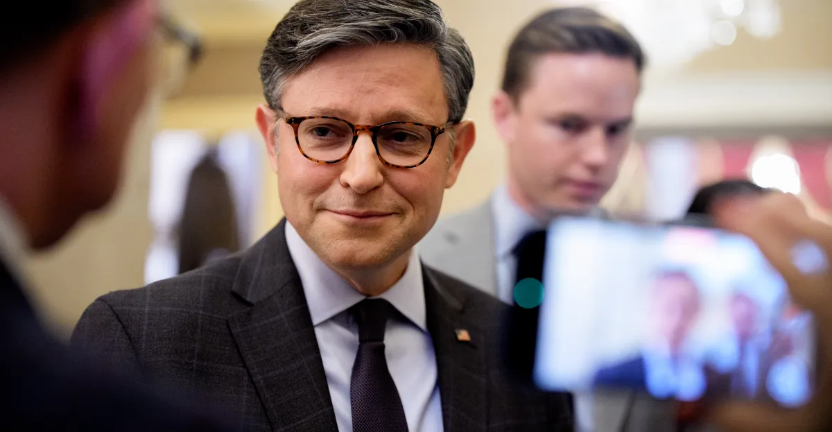 Por qué las mujeres republicanas en el Congreso están cansadas de Mike Johnson