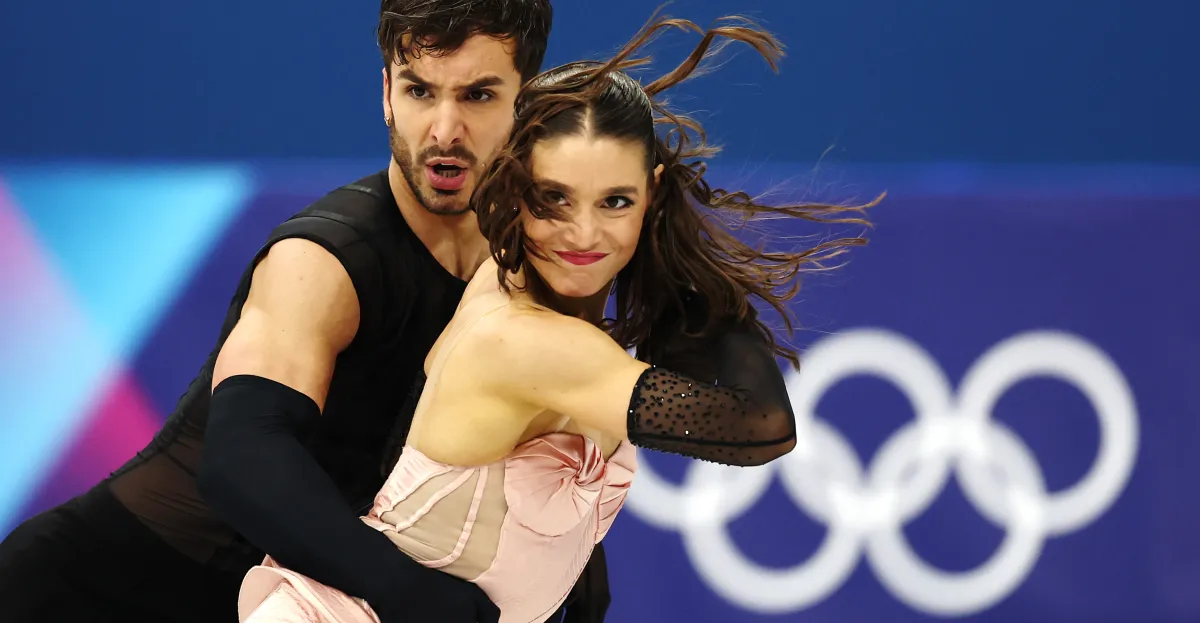 Laurence Fournier Beaudry y Guillaume Cizeron están al borde de un controvertido oro olímpico en danza sobre hielo