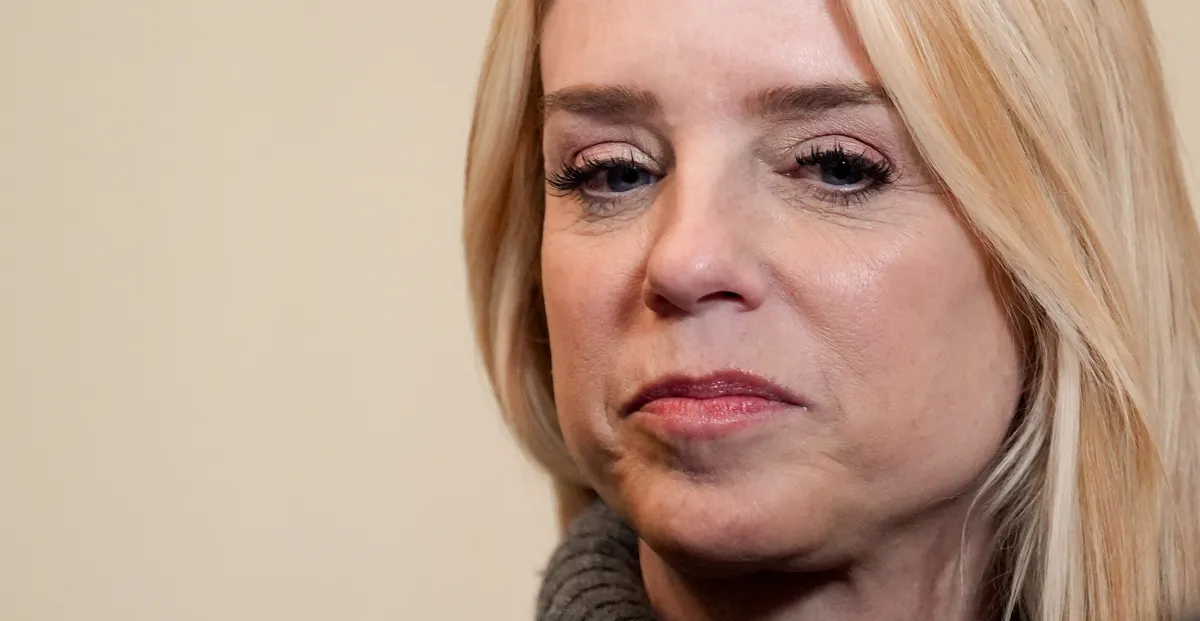 La destitución de Pam Bondi hace que el Departamento de Justicia de Donald Trump sea aún más peligroso