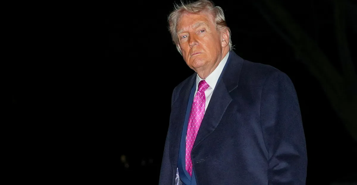 Trump firma una nueva orden ejecutiva que ataca la votación por correo: lo que hay que saber