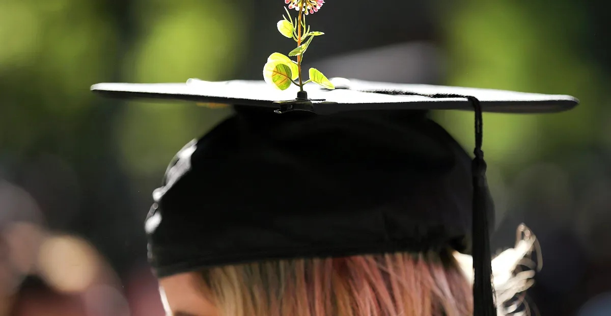 ¿Vale la pena la universidad? Los datos dicen que sí, incluso en un mercado laboral difícil.