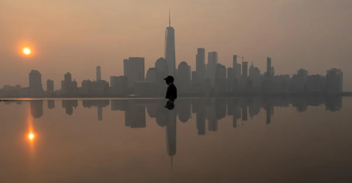 Por qué es importante la adaptación al clima a medida que el calor y el humo de los incendios forestales empeoran