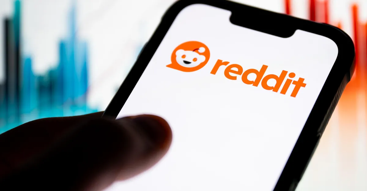 Cómo los moderadores de Reddit intentan proteger la plataforma del spam de IA