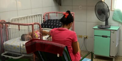 Cuba tiene muchos médicos. Entonces, ¿por qué está colapsando su sistema sanitario?