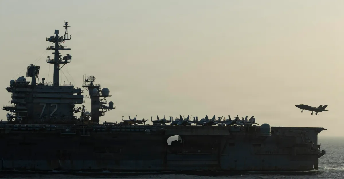 Guerra entre Estados Unidos e Irán: los marineros estadounidenses a bordo del USS Lincoln se sienten miserables