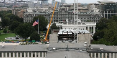 Un salón de baile, el Kennedy Center y más: la obsesión de Trump por construir, explicada