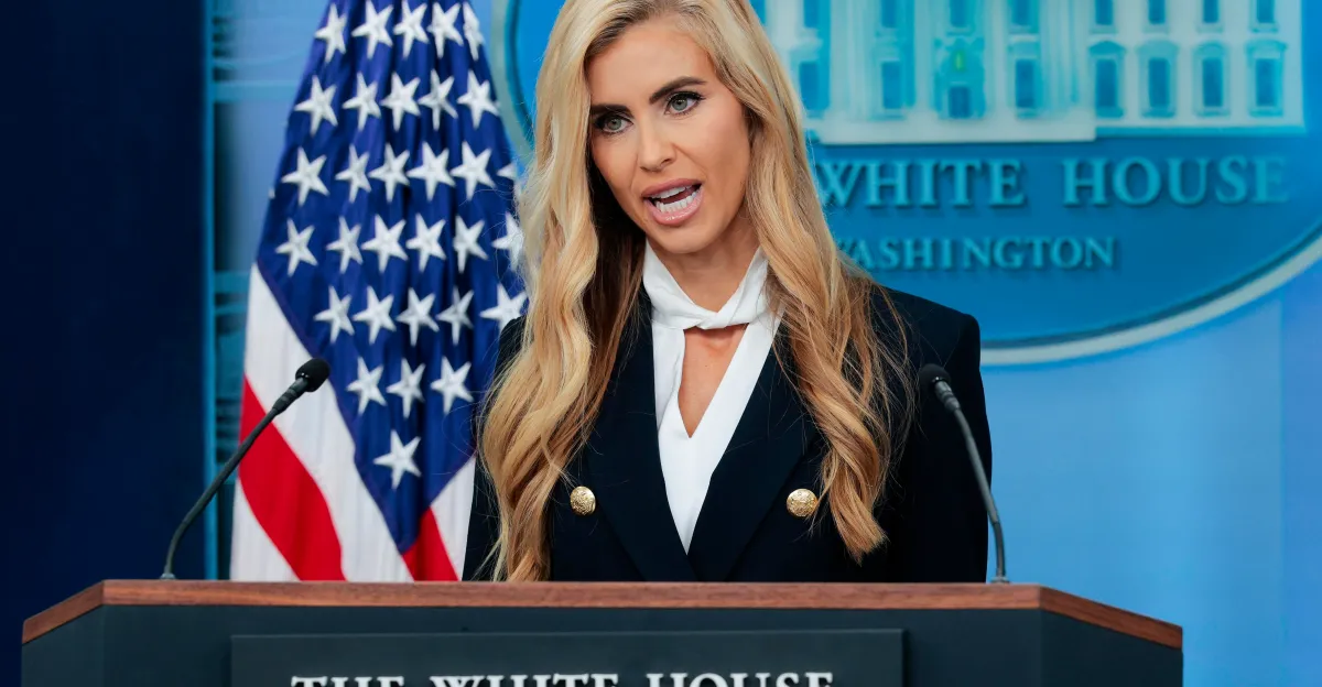 Katie Zacharia despedida como secretaria de prensa de la Casa Blanca: lo que hay que saber sobre su mandato
