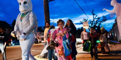 Los dulces contaminados no harán daño a tus hijos en Halloween. Los coches lo harán.