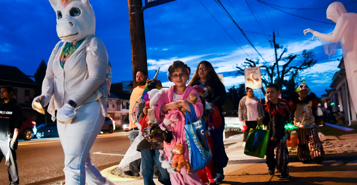 Los dulces contaminados no harán daño a tus hijos en Halloween. Los coches lo harán.