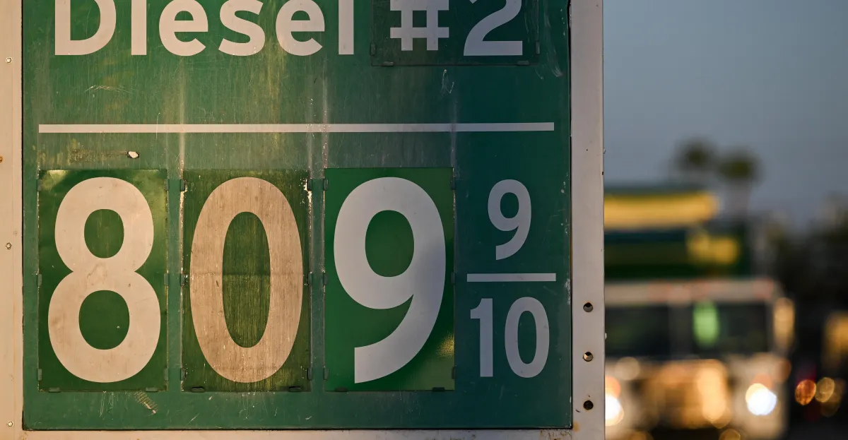 Por qué el aumento de los precios del diésel también encarecerá los alimentos y otros productos
